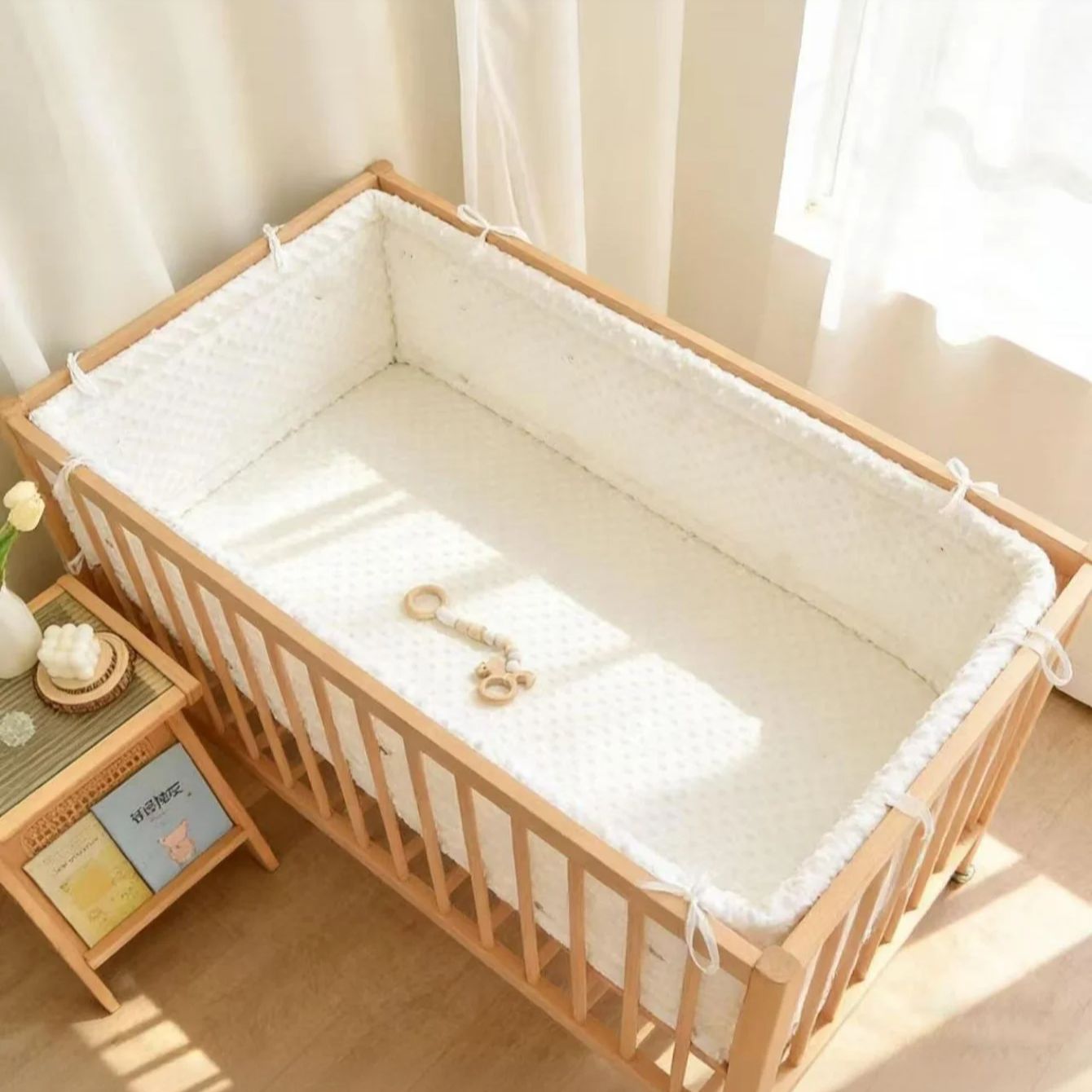 แผ่นกันกระแทกสำหรับเตียงเด็กอ่ - Baby Nursery Glider บทวิจารณ์และราคา