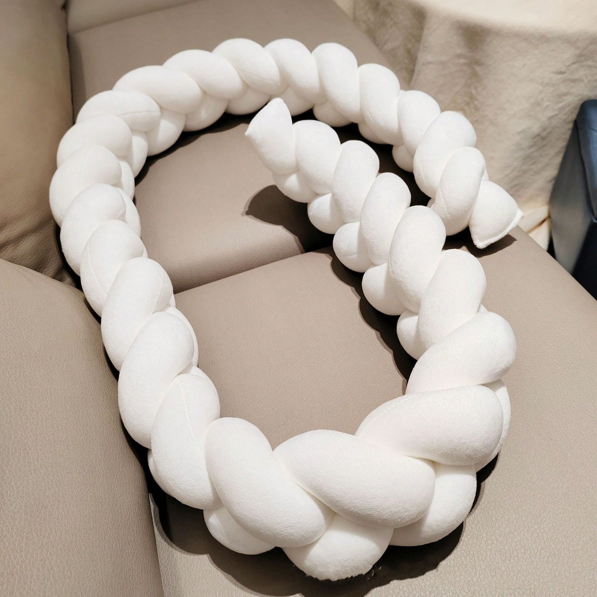 กันชนเตียงเด็กแบบถักเปีย 1M/2M - Baby Nursery Glider บทวิจารณ์และราคา